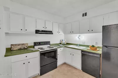 6352 N Barcelona Lane #106, Tucson, AZ 85704 - Photo 10