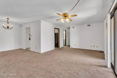 6352 N Barcelona Lane #106, Tucson, AZ 85704 - Photo 2