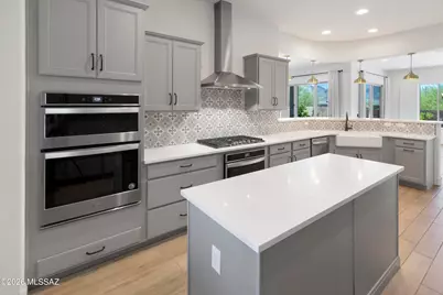 756 E Nubra Valley Place, Oro Valley, AZ 85755 - Photo 10