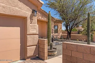 15997 W Short Cotton Place, Marana, AZ 85653 - Photo 2