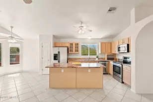 10578 N Camino Rosas Nuevas, Oro Valley, AZ 85737 - Photo 16