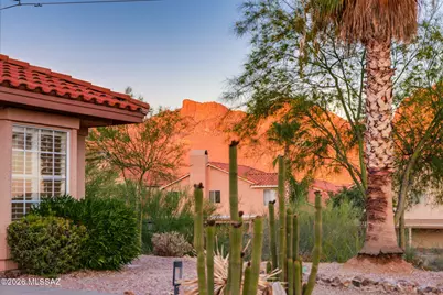 10578 N Camino Rosas Nuevas, Oro Valley, AZ 85737 - Photo 2