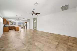 8581 N Continental Links Dr, Tucson, AZ 85743 - Photo 8