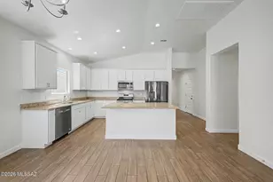 8806 W Weeping Dalea Dr, Marana, AZ 85653 - Photo 14