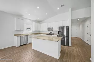 8806 W Weeping Dalea Dr, Marana, AZ 85653 - Photo 2