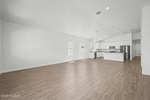 8806 W Weeping Dalea Dr, Marana, AZ 85653 - Photo 12