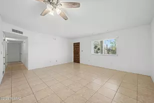 9652 E Stella Rd, Tucson, AZ 85730 - Photo 4