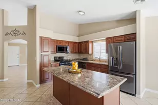 1921 N Rio Yaqui, Green Valley, AZ 85614 - Photo 8