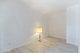1620 N Wilmot Rd, Tucson, AZ 85712 - Photo 2