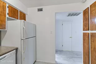 1620 N Wilmot Rd, Tucson, AZ 85712 - Photo 14