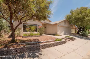 2842 W Ribera Pl, Tucson, AZ 85742 - Photo 2