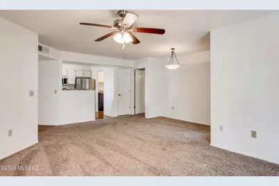 5751 N Kolb Road #42202, Tucson, AZ 85750 - Photo 14