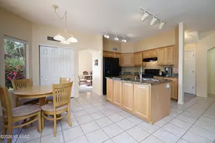 2425 N Diamond Lake Dr, Tucson, AZ 85749 - Photo 16
