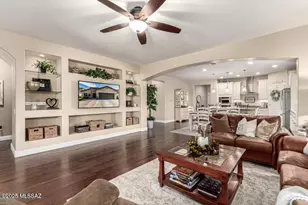 10880 E White Sage Dr, Tucson, AZ 85747 - Photo 16