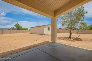3705 W Tetakusim Rd, Tucson, AZ 85746 - Photo 4