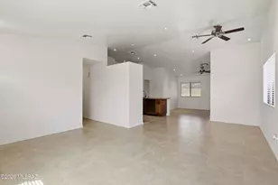 5845 S Torrence Dr, Tucson, AZ 85746 - Photo 8
