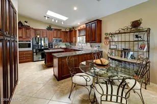5262 Spring View Dr, Tucson, AZ 85749 - Photo 6