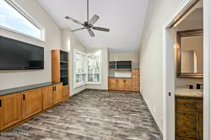 8589 N Arnold Palmer Dr, Tucson, AZ 85742 - Photo 36