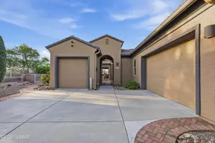 2208 W Bassett Peak Dr, Green Valley, AZ 85622 - Photo 4