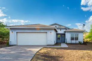 392 Falcon Ct, Rio Rico, AZ 85648 - Photo 1