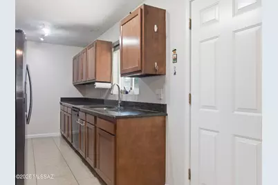 4873 E 17th Street, Tucson, AZ 85711 - Photo 6