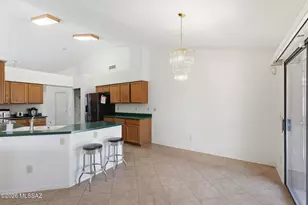 7918 N Sirius Dr, Tucson, AZ 85741 - Photo 10