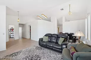 7918 N Sirius Dr, Tucson, AZ 85741 - Photo 6
