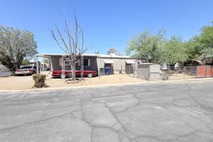 2640 S Cottonwood Ln, Tucson, AZ 85713 - Photo 2