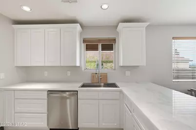8350 N Austin Nikolas Court, Tucson, AZ 85704 - Photo 10