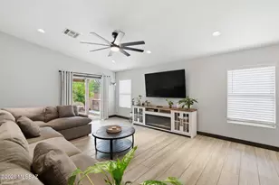 8350 N Austin Nikolas Ct, Tucson, AZ 85704 - Photo 4