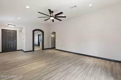 8350 N Austin Nikolas Court, Tucson, AZ 85704 - Photo 6