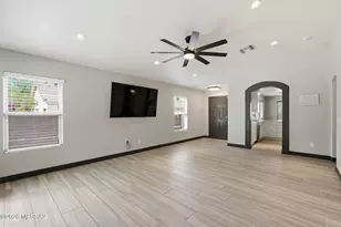 8350 N Austin Nikolas Ct, Tucson, AZ 85704 - Photo 2
