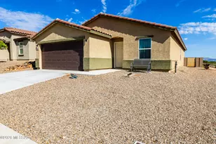 1622 W Cottonwood Blfs Dr, Benson, AZ 85602 - Photo 4