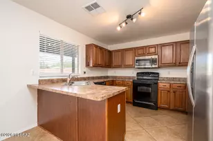 2939 S Pantano Edge Dr, Tucson, AZ 85730 - Photo 10