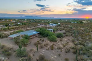 16513 S Kolb Rd, Sahuarita, AZ 85629 - Photo 2