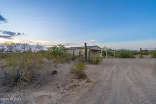 16513 S Kolb Rd, Sahuarita, AZ 85629 - Photo 32