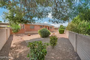 4719 E Scarlett St, Tucson, AZ 85711 - Photo 24