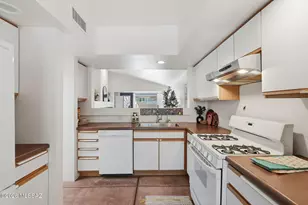 3136 E Macenroe Ln, Tucson, AZ 85716 - Photo 16