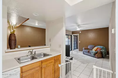 4273 N River Grove Circle #132, Tucson, AZ 85719 - Photo 10