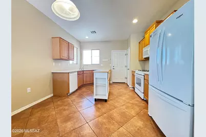 335 W Calle Del Estribo, Sahuarita, AZ 85629 - Photo 8