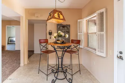 825 W Bella Vista Drive, Green Valley, AZ 85614 - Photo 6