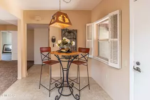 825 W Bella Vista Dr, Green Valley, AZ 85614 - Photo 6