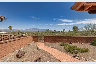 825 W Bella Vista Drive, Green Valley, AZ 85614 - Photo 30