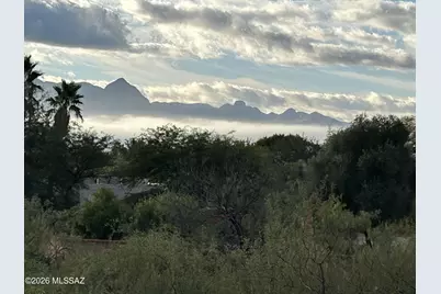 825 W Bella Vista Drive, Green Valley, AZ 85614 - Photo 12