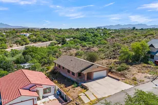 829 E Calle Esplendor, Nogales, AZ 85621 - Photo 4