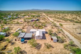 8695 S Taylor Ln, Tucson, AZ 85736 - Photo 6