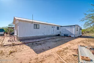 8695 S Taylor Ln, Tucson, AZ 85736 - Photo 16