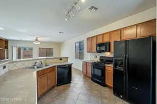 12850 E Red Iron Trail, Vail, AZ 85641 - Photo 6