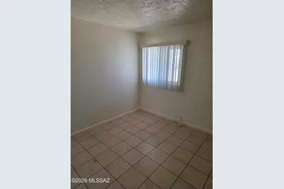 2433 E Cameron Vista, Tucson, AZ 85713 - Photo 8