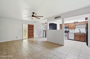 285 S Kolb Rd, Tucson, AZ 85710 - Photo 8